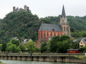 Oberwesel, Liebgrauenkirche u. Schönburg