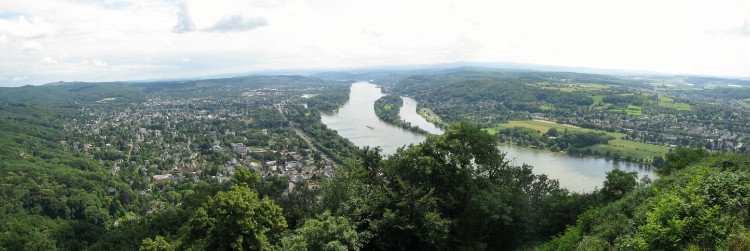 Blick vom Drachenfels rheinaufwärts