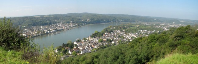 Blick von der Erpeler Ley rheinabwärts